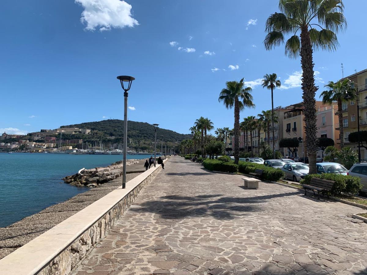 Casetta Blue House Gaeta Via Dell'Indipendenza エクステリア 写真
