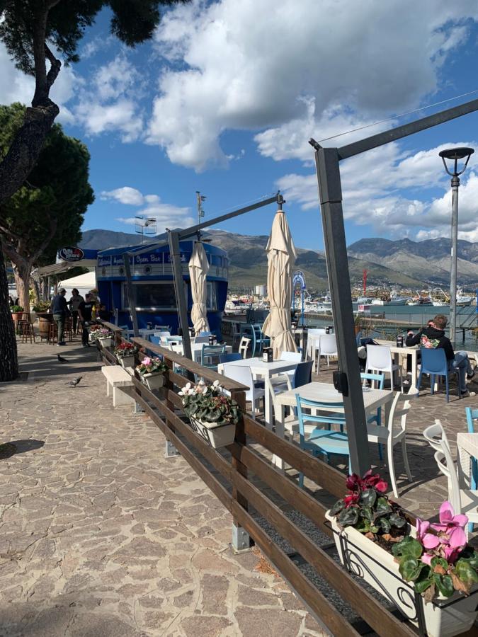 Casetta Blue House Gaeta Via Dell'Indipendenza エクステリア 写真