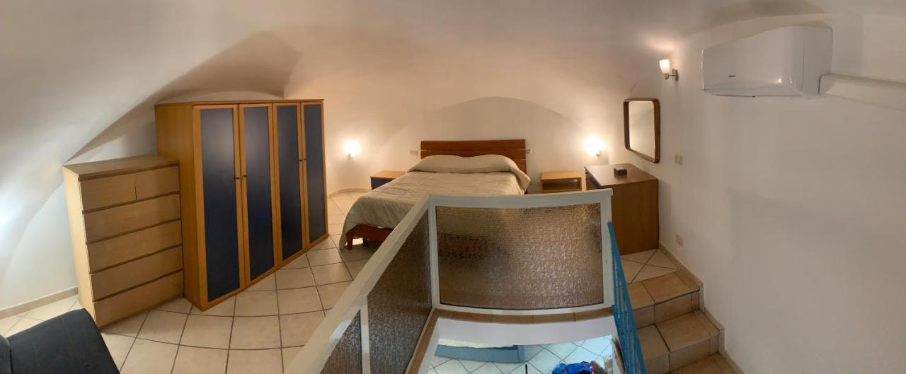 Casetta Blue House Gaeta Via Dell'Indipendenza エクステリア 写真